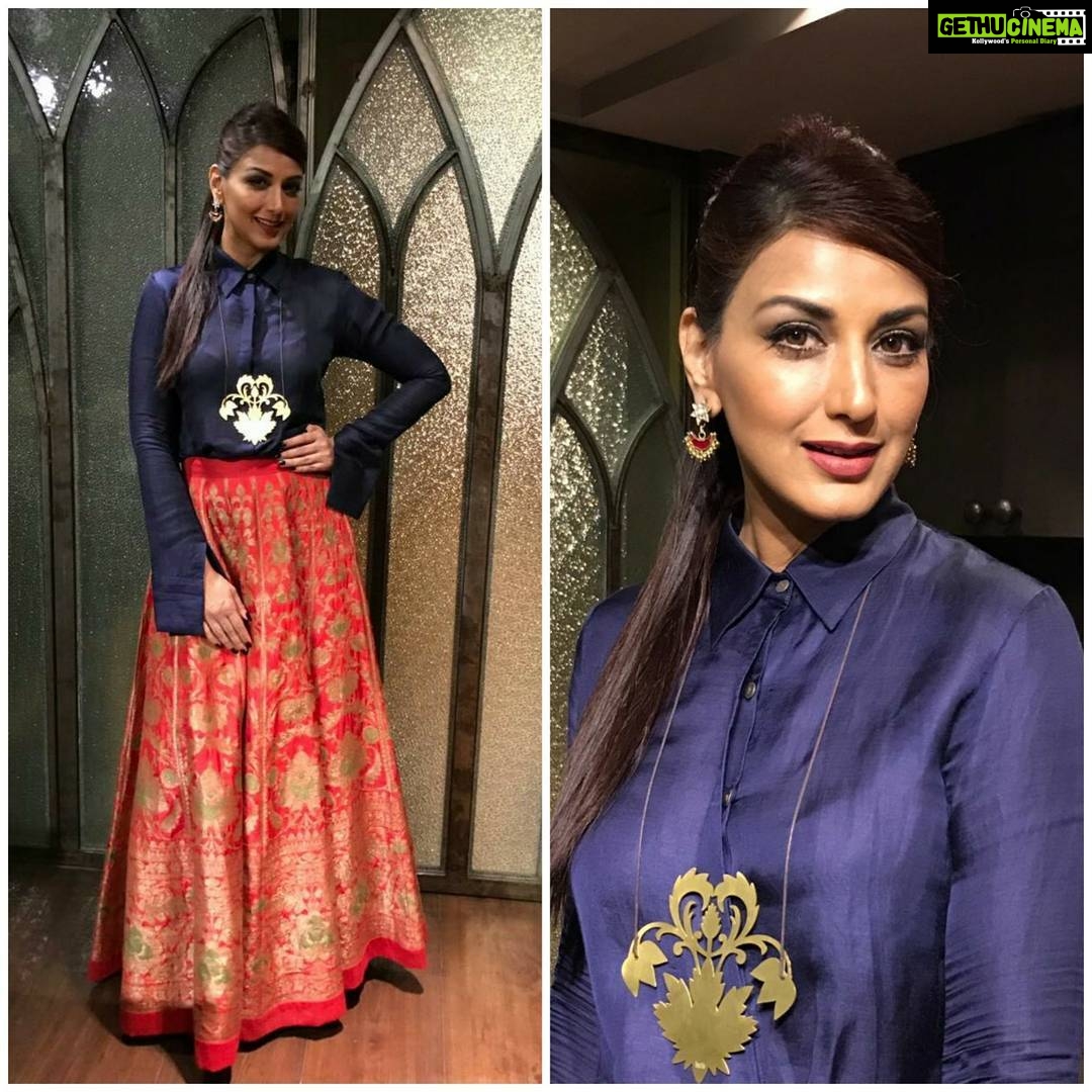 Sonali Bendre Instagram - #OOTN for @milokmat Maharashtra's Most Stylish Awards. Outfit - @payalkhandwala Hair - @kantamotwani @kromakaysalon Styled by @shreysways