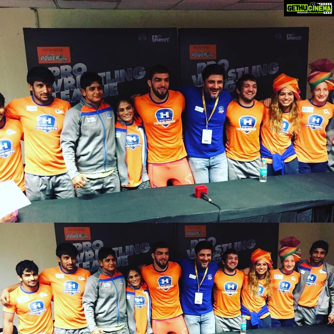 Sonali Bendre Instagram - Here r today's WINNERS!!! @haryanahammers do it again! Congratulations to d team n @goldiebehl #DePatakKe #gohammers #Aslidangal