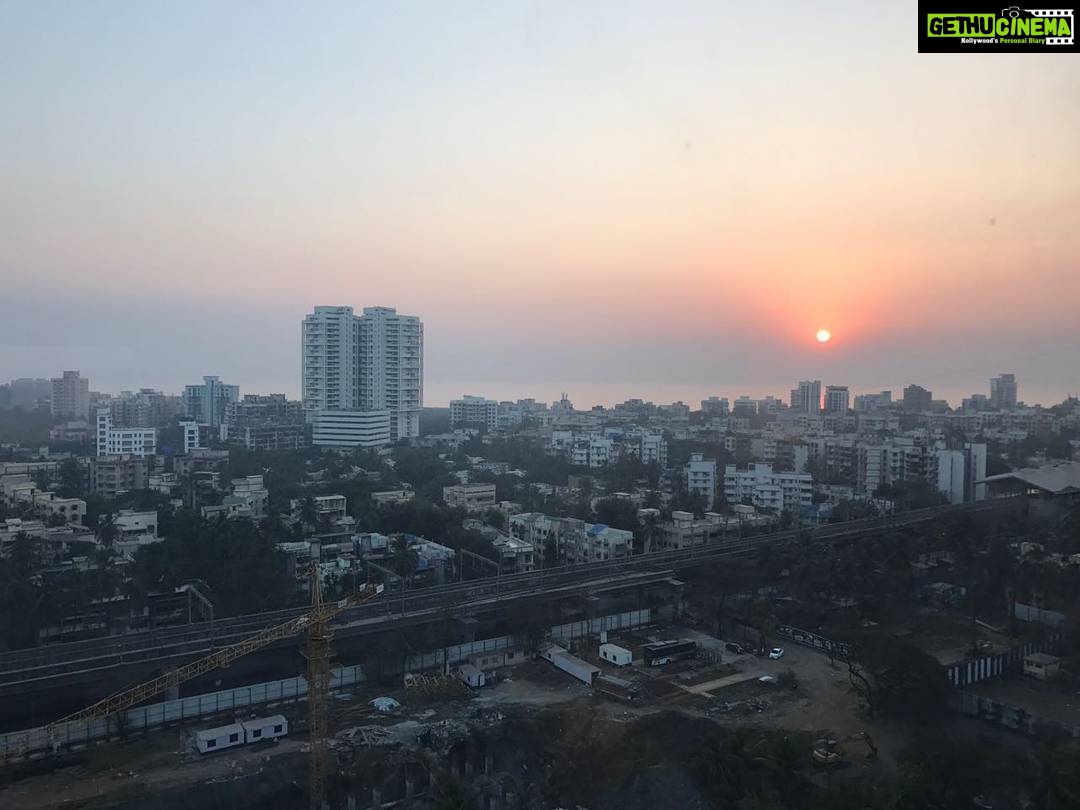 Sonali Bendre Instagram - Sometimes you don’t realize until you look up and see that the city is changing… and as a mother, there’s worry about the future of your child, mixed with appreciation and wonder at the new developments… whatever it may be, Mumbai, I will always love you. #MumbaiMom