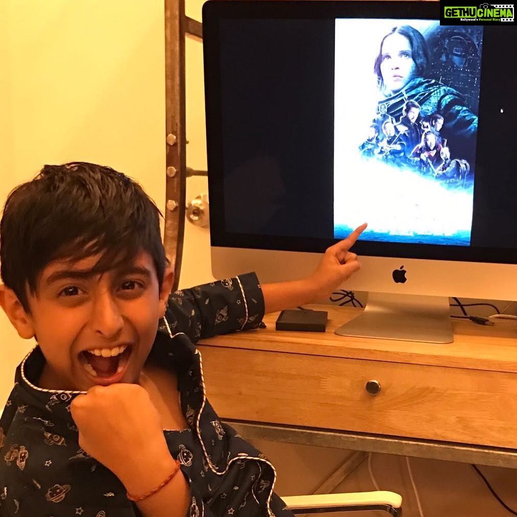 Sonali Bendre Instagram - #StandingBy December has arrived and so will #RogueOne! Needless to say, the boy has gone crazy! @rockbehl #starwarsfan #lucasfilm @disneystudios @starwars #theforceawakens