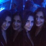 Sonali Bendre Instagram – The lovely @jayanraheja! Always fun to catch up with….#satnightfun