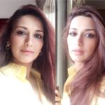 Sonali Bendre Instagram - Love d sun thru d rain light from d window.....#loverainaslongasiamdry #rainyafternoon