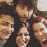 Sonali Bendre Instagram - Tuesday night shenanigans! #family #time #home #love #goodtime @goldiebehl @srishtibehlarya @taniarbehl