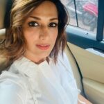 Sonali Bendre Instagram – Swipe left to meet my plus one 😉😷