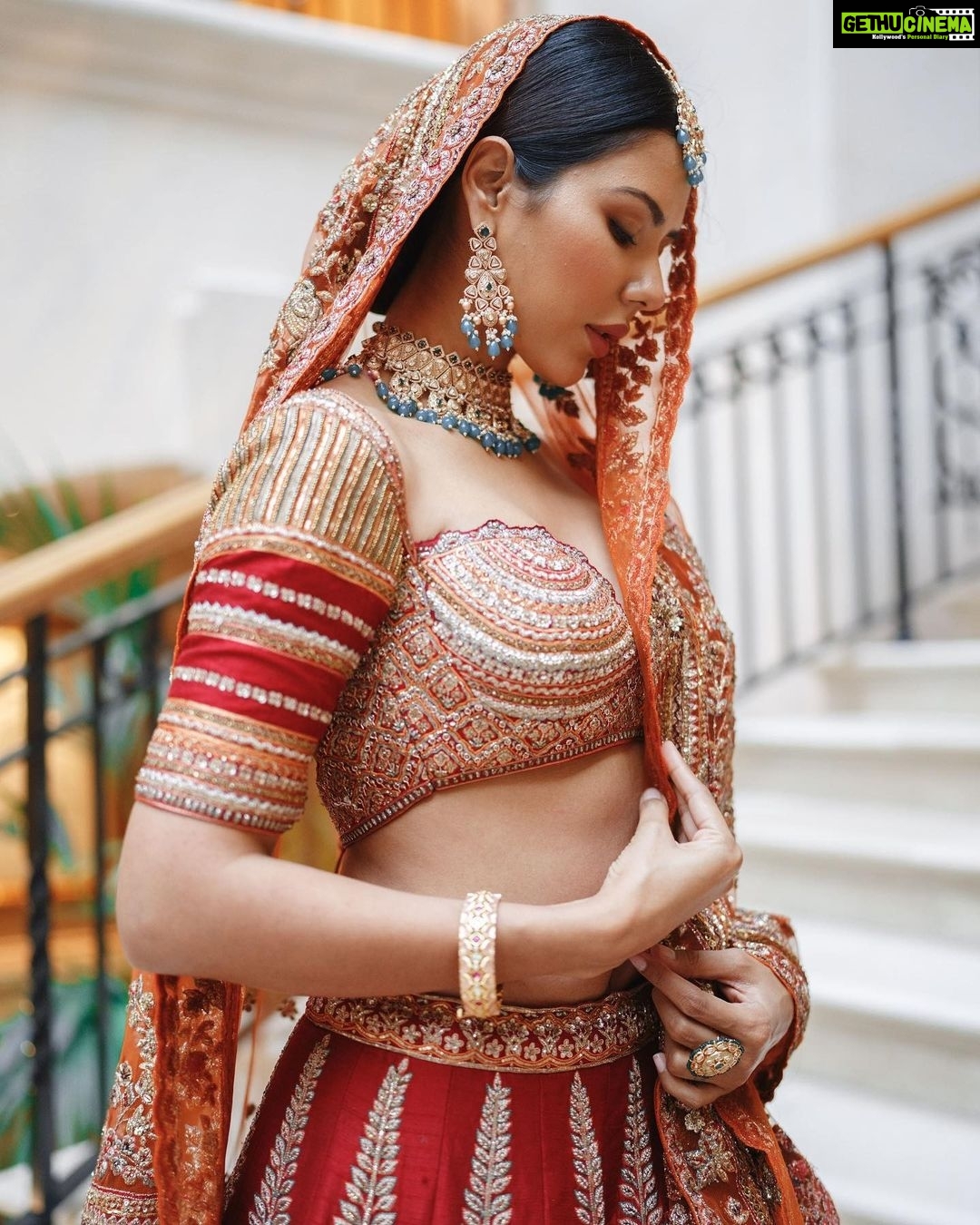 Sonam Bajwa Instagram - 𝐒𝐎𝐍𝐀𝐌 𝐁𝐀𝐉𝐖𝐀 𝐗 𝐅𝐑𝐎𝐍𝐓𝐈𝐄𝐑 𝐑𝐀𝐀𝐒
