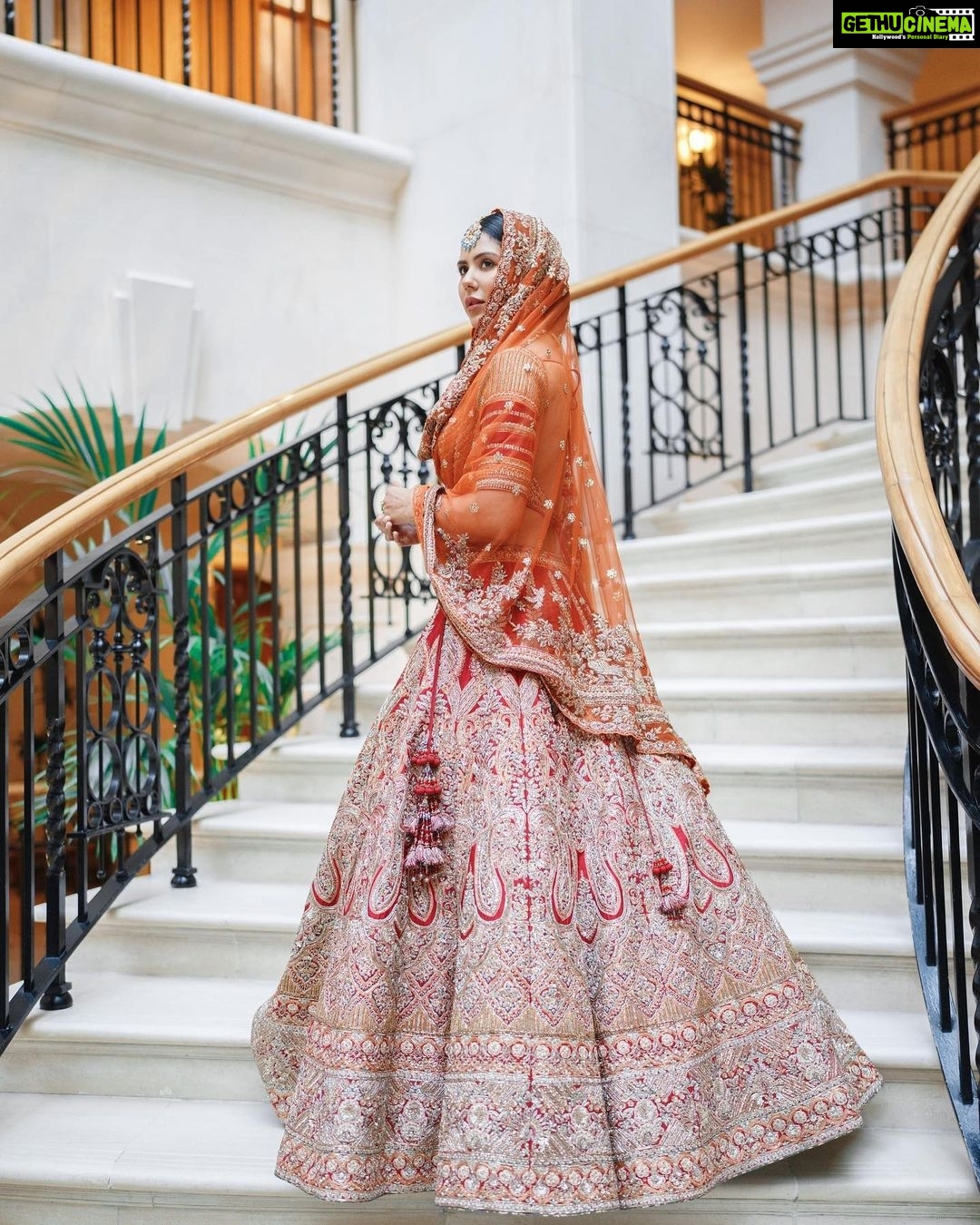 Sonam Bajwa Instagram - 𝐒𝐎𝐍𝐀𝐌 𝐁𝐀𝐉𝐖𝐀 𝐗 𝐅𝐑𝐎𝐍𝐓𝐈𝐄𝐑 𝐑𝐀𝐀𝐒