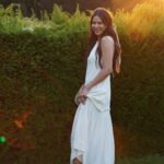 Sonam Bajwa Instagram - 𝓘𝓷𝓼𝓪𝓪𝓷 𝓴𝓪 𝓭𝓲𝓵 𝓫𝓱𝓲 𝓼𝓾𝓻𝓪𝓳 𝓴𝓲 𝓽𝓪𝓻𝓪𝓱 𝓱𝓪𝓲......
