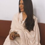 Sonam Bajwa Instagram - 𝓑𝓮𝔀𝓳𝓪𝓱 𝓣𝓪𝓻𝓻𝓮𝓮𝓯 𝓴𝓪𝓻𝓷𝓪 𝓪𝓪𝓹 𝓴𝓲 𝓪𝓪𝓭𝓪𝓽 𝓽𝓸𝓱 𝓷𝓪𝓱𝓲..