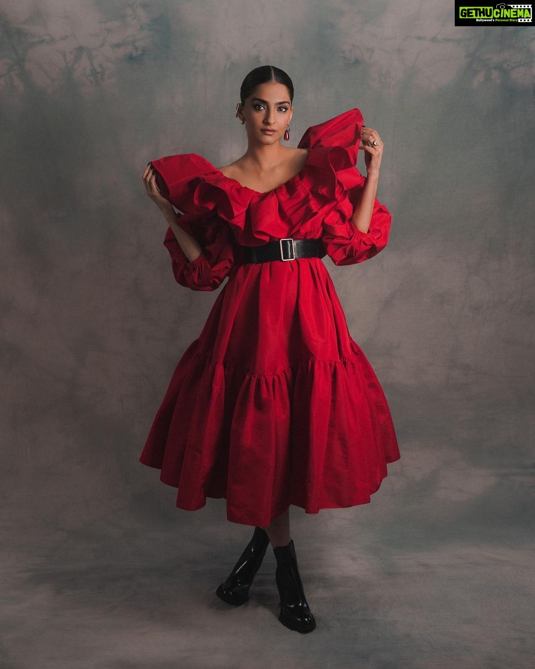 Sonam Kapoor Instagram - “Love and a red rose can’t be hid.” – Thomas Holcroft