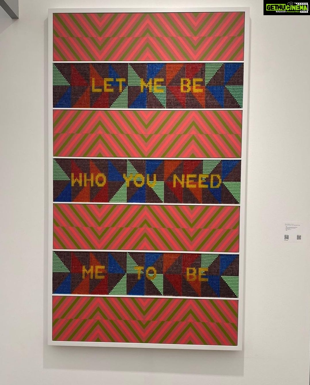 Sonam Kapoor Instagram - Come visit @friezeofficial with me! Frieze Regents Park