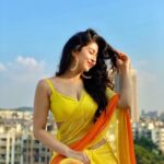 Sonarika Bhadoria Instagram - Cue : Suraj Hua Maddham 💛🧡