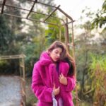 Sonarika Bhadoria Instagram - Pick the softest colour and let it make you smile