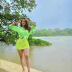 Sonarika Bhadoria Instagram - UKIYO [u-key-yo] • Japanese (n.) living in the moment, detached from the bothers of life. “The floating world” 💚