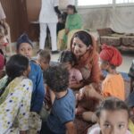 Sonia Mann Instagram - “Be happy in the moment, that’s enough. Each moment is all we need, not more.” – Mother Teresa Today, on my birthday, I feel so blessed to celebrate it with little angles. Their smiles and joy brought immense peace in my heart. #Birthday #orphange #Mohali