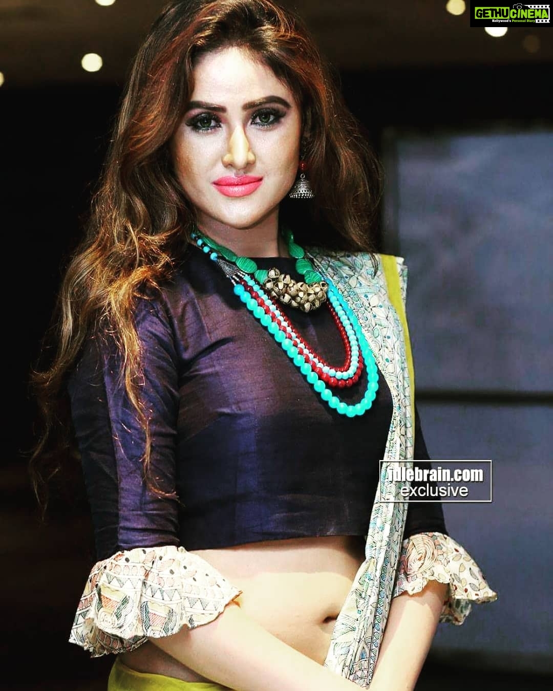 Sony Charishta Instagram - I look at you and see the rest of my life in front of my eyes. #sonycharishta #shootout #navel #sexyactress #actress #navelshow #saree #cute #hot #sexy #Follow #photoshoot #shootournavels #sareenavel #hotactress #cute #glam #eyes #cleavage #hair #body #awesome #sony #bollywood #indianactress #tvactress #mostbeautiful #goergous #face