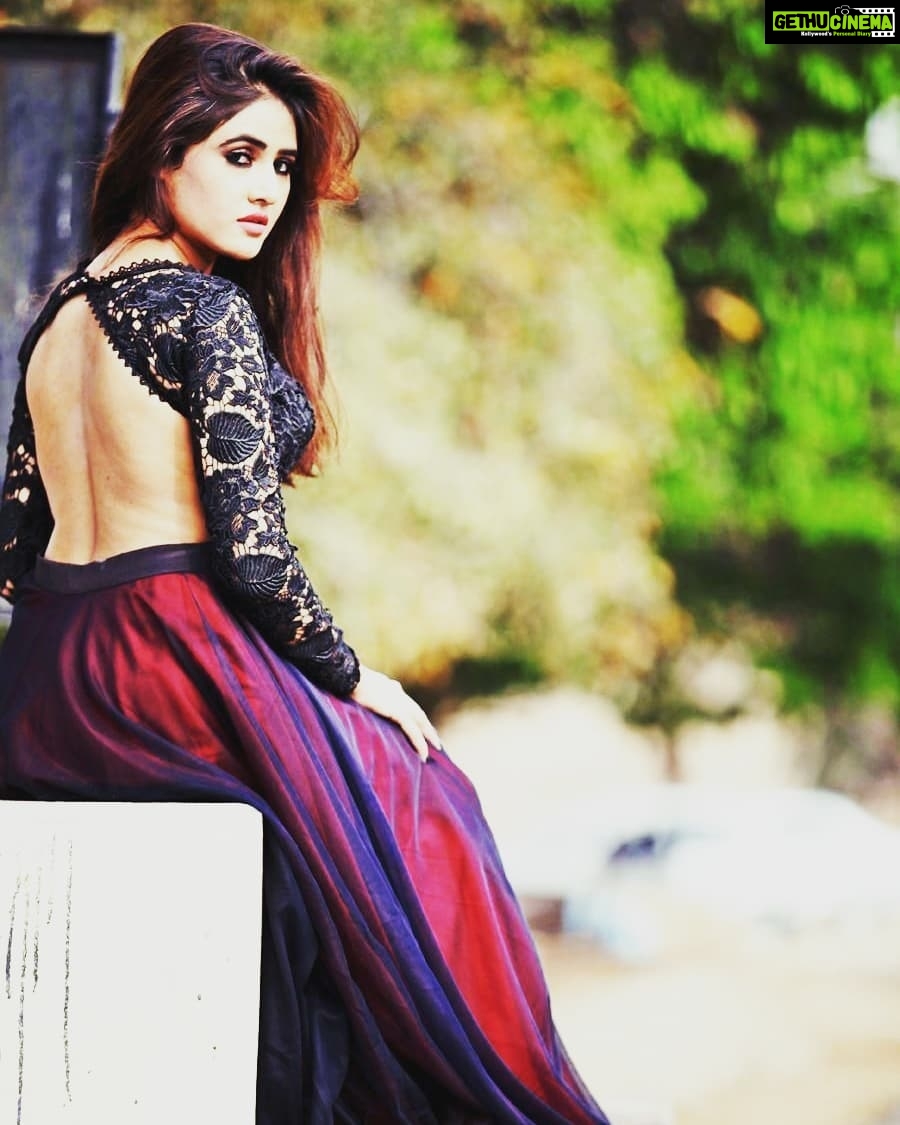 Sony Charishta Instagram - I was never that kind of star. I was never cast because I was gorgeous. #sonycharishta #actress #model #stylish #sexy #hot #kollywood #instadaily #glamour #goergous #instagram #fame #beauty #love #lips #face #cute #swag #selfie #navel #photooftheday #home #sweet