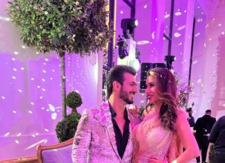 Sophie Choudry Instagram - Jab we met🤩 @arjunbijlani P.s Pls note our spontaneous choreography 😄🙈☺️ #badanpesitare #reels #reelitfeelit #arjunbijlani #sophiechoudry #funtimes #bollywoodsongs #retrovibes #makingmemories Le Petit Palais