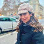 Sophie Choudry Instagram - Sending love from the city of love💕💕💕 #paris #amour #jadore #parisjetaime #parisianvibes #ootd #styleinspo #sophiechoudry #arcdetriomphe #etoile #nofilterneeded #champselysees Champs Elysées