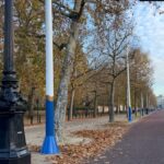 Sophie Choudry Instagram - The most wonderful time of the year #photodump ⛄️❄️🎄🤍 #cosy #london #winterfeels #wintervibes #xmasfeels #xmaslights #christmasdecor #traveldiaries #sophiechoudry #latergram London, United Kingdom
