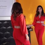 Sophie Choudry Instagram - Switching up positions in my Sternhagen suite… Watch this space for more 😍 @sternhagenbathroom Outfit @coucheworld Styling @dipublicrelations HMU @ambereenyusuf #reels #positions #ad #luxurybathroom #sternhagen #sophiechoudry #reelitfeelit