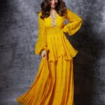 Sophie Choudry Instagram - Bringing a little sunshine to your feed ☀️ Happy Ganesh Chathurthi everyone! Love, light, happiness to you all! 📸 @shrutitejwaniphotography HMU: @ambereenyusuf Outfit: @sanabarrejaofficial Jewellery: @karishma.joolry Styling: @dipublicrelations #ganpati #ganeshchaturthi #yellow #likesunshine #desigirl #positivevibesonly #happiness #sophiechoudry