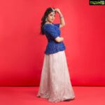 Sreemukhi Instagram - Comedy Stars ✨ Outfit @navya.marouthu Jewellery @aadyaah PC @chinthuu_klicks Make up @nookesh.malla Hair @praneetha_beautymakeover #sreemukhi #comedystars