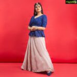 Sreemukhi Instagram - Comedy Stars ✨ Outfit @navya.marouthu Jewellery @aadyaah PC @chinthuu_klicks Make up @nookesh.malla Hair @praneetha_beautymakeover #sreemukhi #comedystars