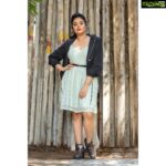 Sreemukhi Instagram - Comedy stars ✨ Styling @greeshma_krishna.k PC @chinthuu_klicks Make up @nookesh.malla Hair @gopi_bridal_makeovers #sreemukhi #comedystars