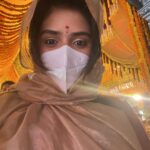 Sreemukhi Instagram - Dussehra 2021 🥰❤️🧿 #sreemukhi #family #love #happiness