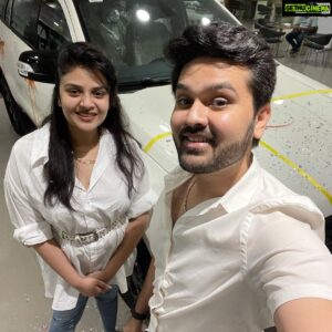 Sreemukhi Instagram - To new Endeavours 🥰🧿 @sushruth ❤️ #sreemukhi #sushruth #ford #endeavour