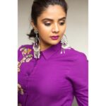 Sreemukhi Instagram – The other day when purple wore me! Sorry when I wore purple! 😛😍
Outfit @rekhas_couture 
Styling @kirthana_sunil 
PC @chinthuu_klicks 
Earrings @bandhanemporio 
Makeup @nookesh.malla 
Hair- Gopi 
#sreemukhi #startmusicreloaded