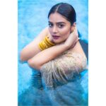 Sreemukhi Instagram – Water baby! 😛☺️
Outfit @rekhas_couture in association with @sowbhagyamatchings 
Concept & Styling @kirthana_sunil 
Fabric assistance @naga.ashish 
PC @chinthuu_klicks 
Jewellery @bandhanemporio 
Make up @nookesh.malla 
Hair @srinu_hairstylist
Location @prismhyderabad 
#sreemukhi Prism Club and Kitchen