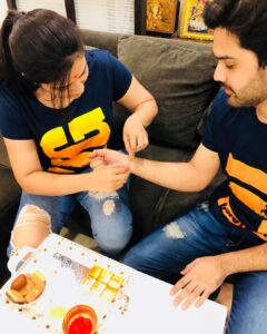 Sreemukhi Instagram - Happy Rakshabandhan to my brother, my well wisher, my protector, my strength and support @sushruthr ❤️😍☺️😘 I love you!!