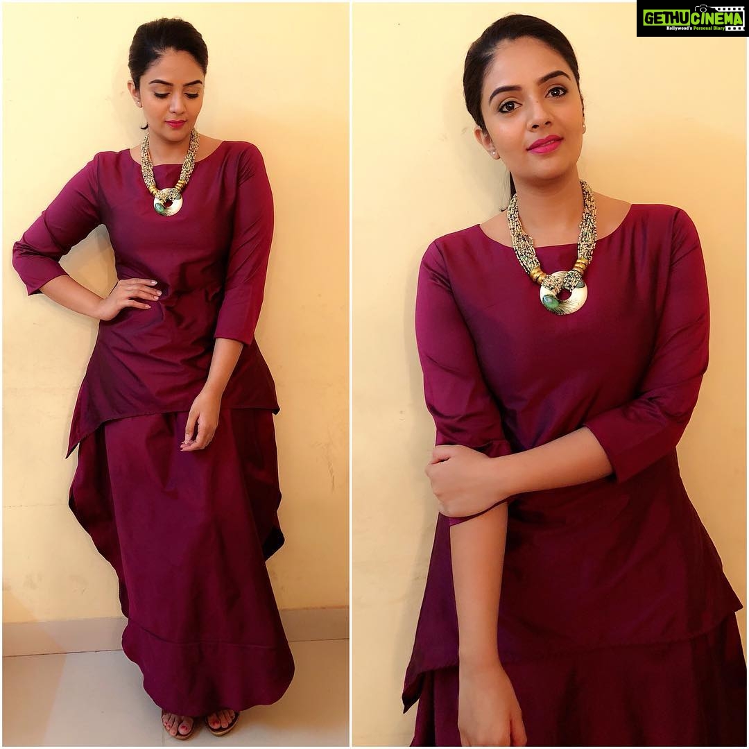 Sreemukhi Instagram - Pataas Time! In this class outfit by @rekhas_couture Kirthana! ☺️😍