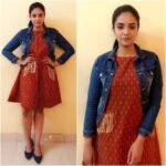 Sreemukhi Instagram – Denim jackets! ☺️
Outfit by @rekhas_couture Kirthana 
#pataas #shoottime #denimjackets