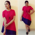 Sreemukhi Instagram - Anti-fit love! Keeping it simple! Styled by @rekhas_couture Kirthana ☺️😄 #designeroutfitdiaries #antifits #simple