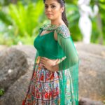 Sreemukhi Instagram - Look of the day! Loved it! 😍☺️ Outfit- @sonyfashions_sonyreddy PC- @chinthuu1132 Make up- @fsalon.hyd Hair- Srinu #designeroutfitdiaries #lookoftheday #lovelygreens #loveit Annapurna Studios