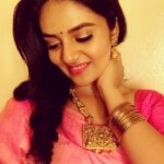 Sreemukhi Instagram – Monday vibes! 🙂 #Mondayvibes #worktime #shoottime #exhausted