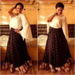 Sreemukhi Instagram – In a beautiful outfit by @rekhas_couture Kirthana! ☺️ #designeroutfitdiaries #stylingdiaries #skirtsandshirts