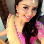 Sreemukhi Instagram - Happy morning! Feels as fresh as a daisy! Excited to be performing at my hometown Nizamabad! It's Zee Bonala Jathara time! 😍☺️ #shoottime #Nizamabad #hometown #ZeeTelugu #BonalaJathara #excited Nizamabad, Andhra Pradesh