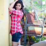 Sreemukhi Instagram - Red checks love! Second from the Factory album! PC- @chinthuu1132 #Redcheckslove #FromtheFactory #HappySunday ☺