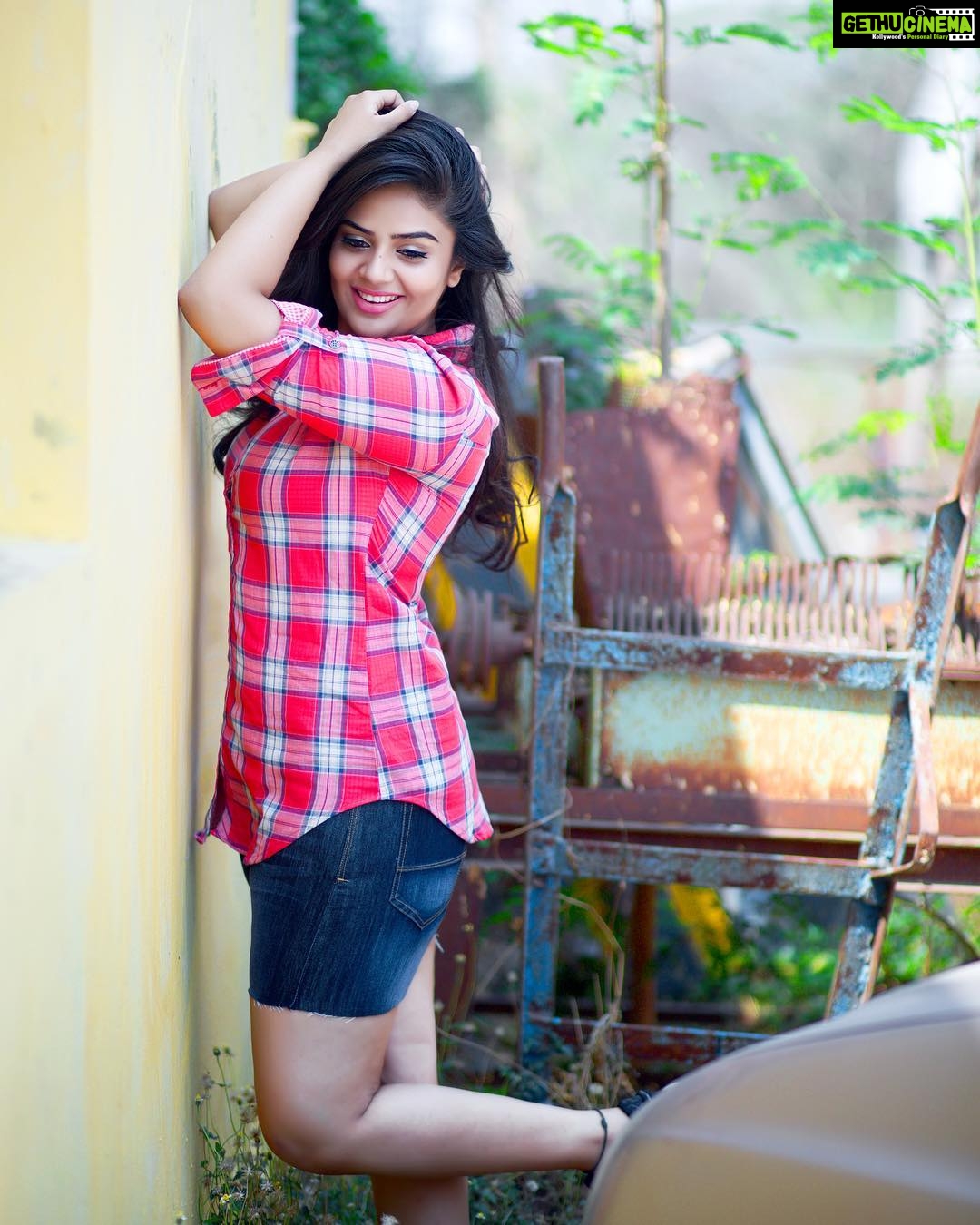 Actress Sreemukhi Instagram Photos and Posts April 2017 - Gethu Cinema