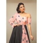 Sreemukhi Instagram – Happy Friendship day! ❤️ 
“Comedy Stars” at 1:30 PM on @starmaa 
@oak_entertainments 

Outfit @rekhas_couture 
Styling @kirthana_sunil 
PC @chinthuu_klicks 
Make up @nookesh.malla 
Hair @gopi_bridal_makeovers 
#sreemukhi #comedystars #happyfriendshipday❤️