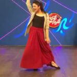 Sreemukhi Instagram - Today's Bhale chance le outfit! I loved playing around in this! By Kirthana! #Bhalechancele #Slomo #designeroutfitdiaries 😍☺️😁
