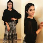 Sreemukhi Instagram - Sundays are no more holidays since a long time now! Shooting for Pataas! Love the outfit! #Pataas #shoot #fun #sunday #noholiday #designeroutfitdiaries 😄☺️😁