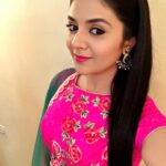 Sreemukhi Instagram - Pataas is happening!! #Shoot #Pataas #fun 😍☺️😁