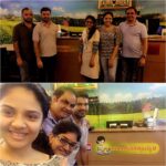 Sreemukhi Instagram - Amazing Indian khana at Vanabhojanam, Singapore! This people are too sweet to handle :) Loved the food totallyyy!! #Singapore #Vanabhojanam #food #yummy 😍☺️😁