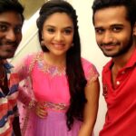 Sreemukhi Instagram - Good morning all! Off to work and this boys make me look pretty, prettier and prettiest! On my right my Make up guy Nukkayya! And to my left my Hair stylist Ravi! #goodmorning #showtime #work #makeup&hair #feelspretty 😍☺️😁