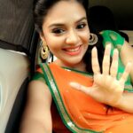 Sreemukhi Instagram - Last Day in Vijayawada! Day 5! 😍☺️😁 #vijayawada #krishnapushkaralu #dolledup #day5 #showtime