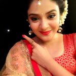 Sreemukhi Instagram – While the show is happening, the moon is peeping! Beautiful weather and A selfie with the chandamama 😍☺️😁 #Chandamama #showtime #moon #peeps